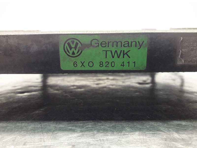 Recambio de condensador / radiador aire acondicionado para volkswagen polo berlina (6n2) trendline referencia OEM IAM 6X0820411 