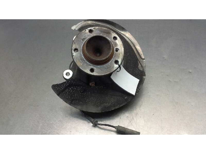 Recambio de mangueta delantera derecha para bmw serie 1 berlina (e81/e87) 118d referencia OEM IAM 31216764444 12201210 