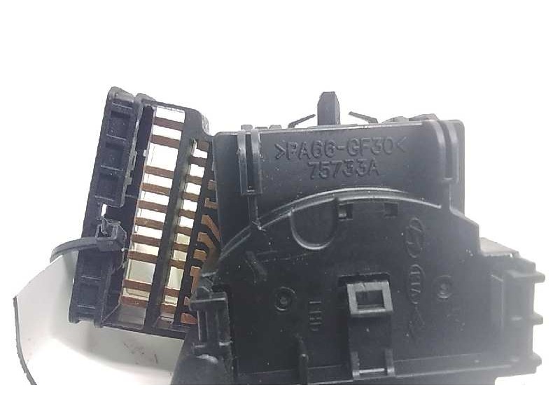 Recambio de mando limpia para kia rio 1.6 emotion referencia OEM IAM 75733A  