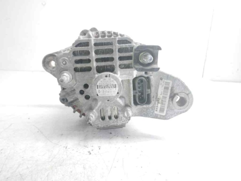 Recambio de alternador para renault premium route 2006 fas 4x2 larga distancia referencia OEM IAM 7420842445  