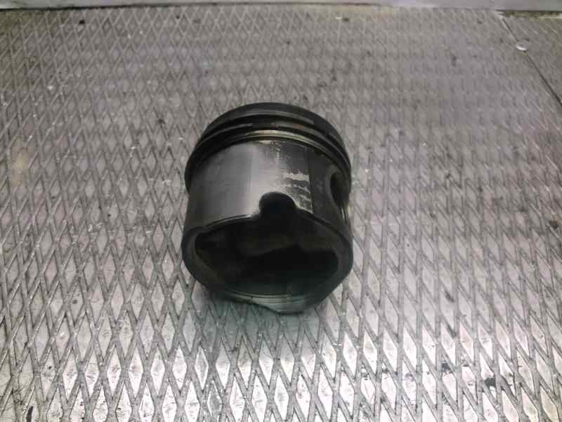 Recambio de piston para peugeot 406 berlina (s1/s2) 2.1 turbodiesel cat referencia OEM IAM   121008