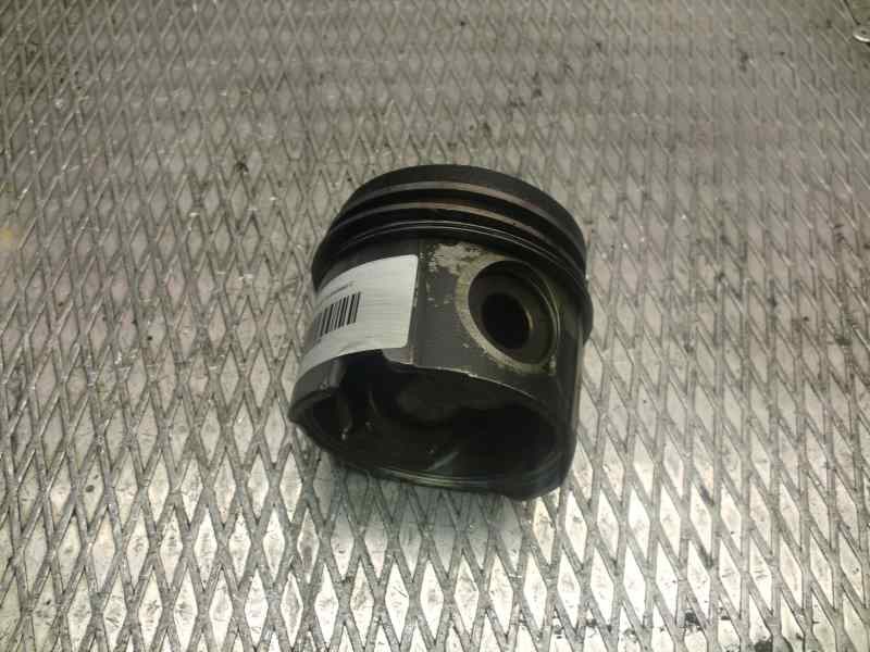 Recambio de piston para peugeot 406 berlina (s1/s2) 2.1 turbodiesel cat referencia OEM IAM   121008