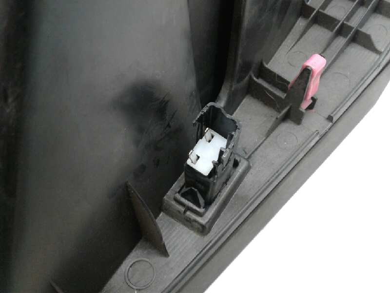 Recambio de guantera para toyota land cruiser (j12) 3.0 turbodiesel referencia OEM IAM 5543360070  