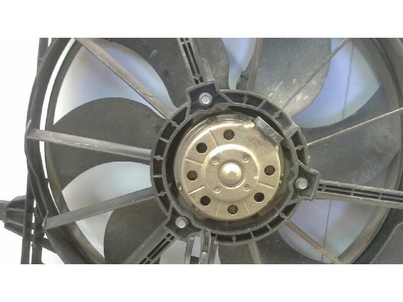 Recambio de electroventilador para renault clio ii fase ii (b/cb0) clio blue sensation referencia OEM IAM 7700436917  