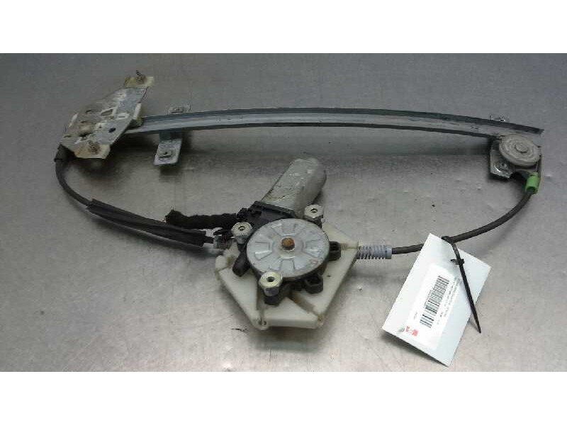 Recambio de elevalunas delantero derecho para volvo v40 familiar 2.0 16v referencia OEM IAM 30623449  