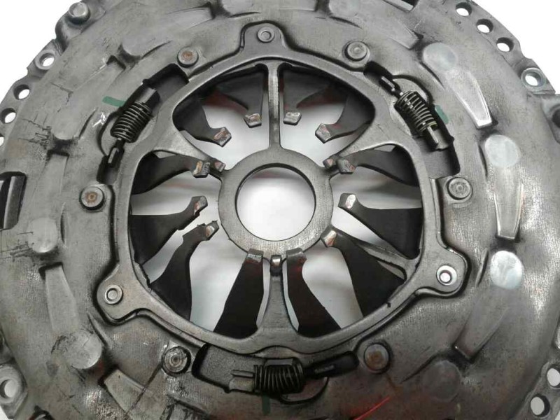 Recambio de prensa embrague para audi a4 avant (8k5) (2008) 2.0 16v tdi referencia OEM IAM   