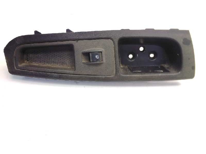 Recambio de mando elevalunas delantero derecho para fiat bravo (198) 1.4 16v t jet active referencia OEM IAM 735443255  