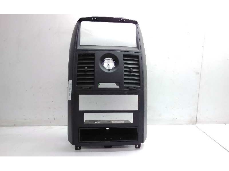 Recambio de aireador central para chrysler grand voyager lx referencia OEM IAM 04678862AA  