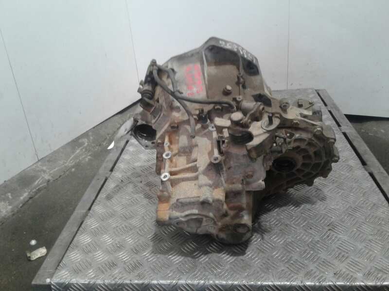 Recambio de caja cambios para nissan primera berlina (p12) acenta referencia OEM IAM 8H52  