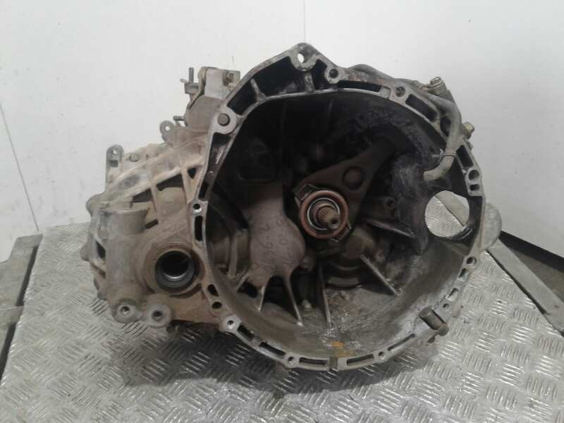 Recambio de caja cambios para nissan primera berlina (p12) acenta referencia OEM IAM 8H52  