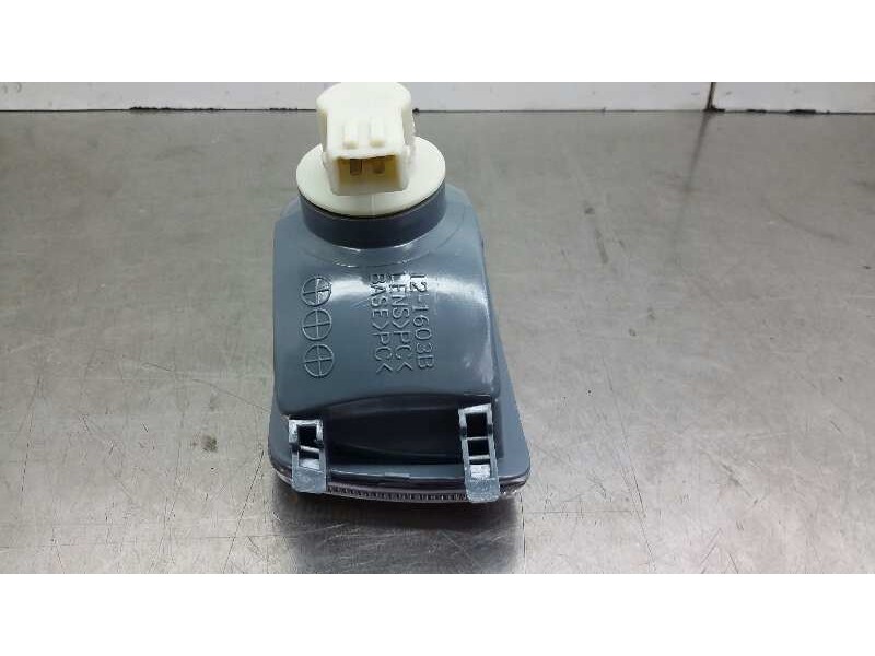 Recambio de piloto delantero derecho para volkswagen golf iii berlina (1h1) 2.0 16v referencia OEM IAM VW324013  