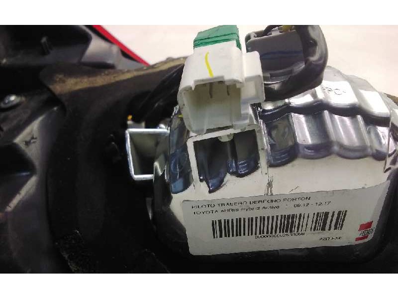 Recambio de piloto trasero derecho porton para toyota auris hybrid active referencia OEM IAM   