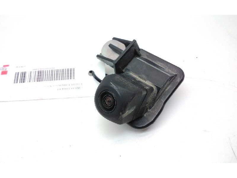 Recambio de camara trasera para toyota auris hybrid active referencia OEM IAM 8679002120  