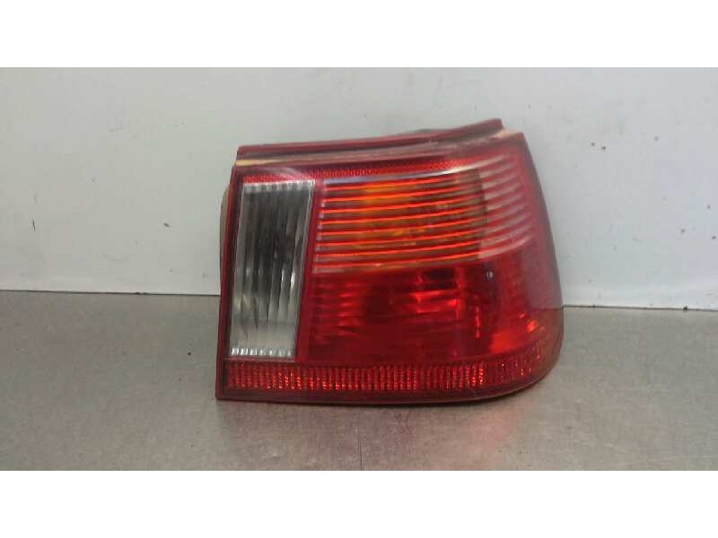 Recambio de piloto trasero derecho para seat ibiza (6k1) select referencia OEM IAM 6K6945112G  