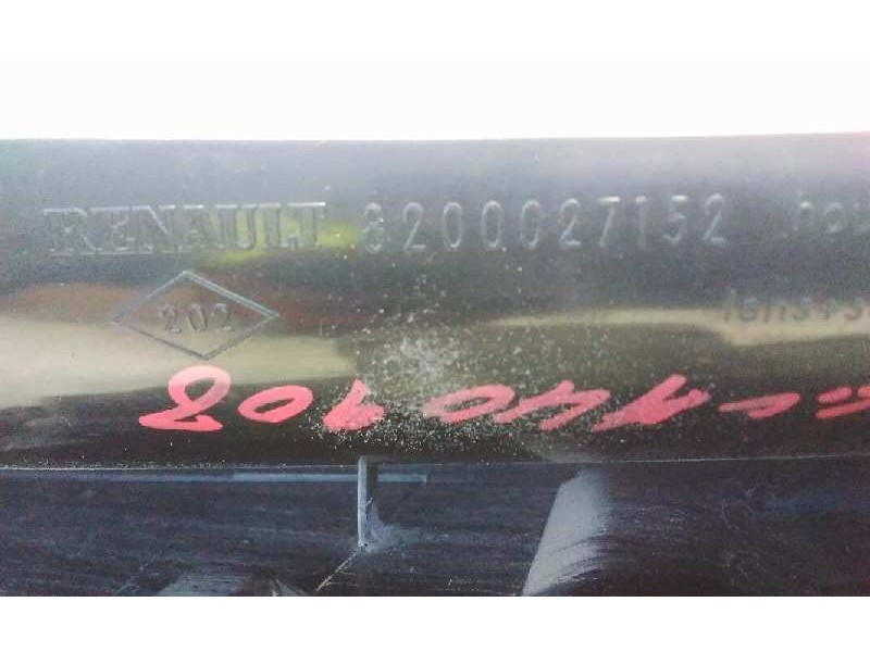 Recambio de piloto trasero derecho para renault espace iv (jk0) grand espace dynamique referencia OEM IAM 8200027152  