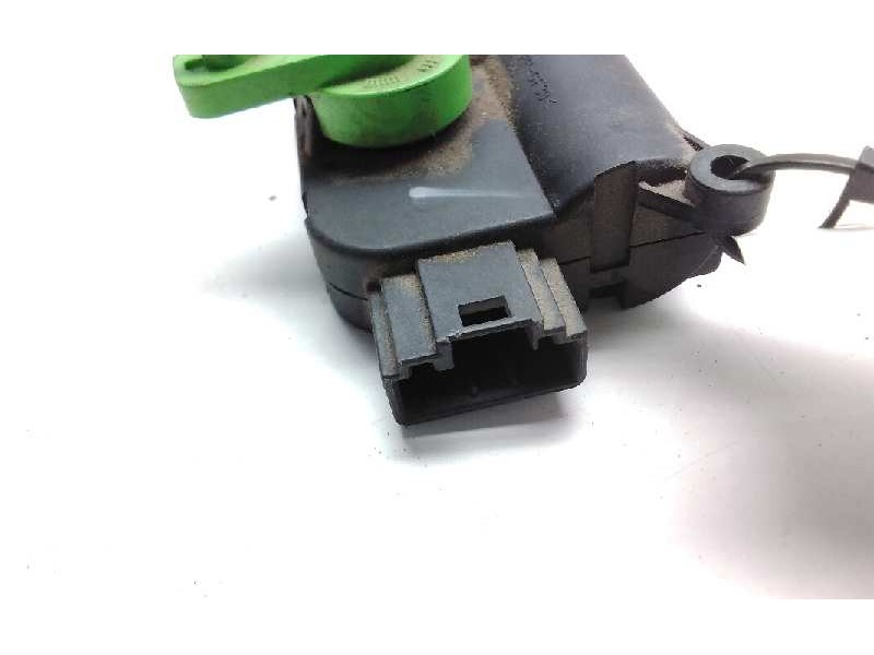 Recambio de motor trampillas para seat ibiza (6k1) referencia OEM IAM 988986D  