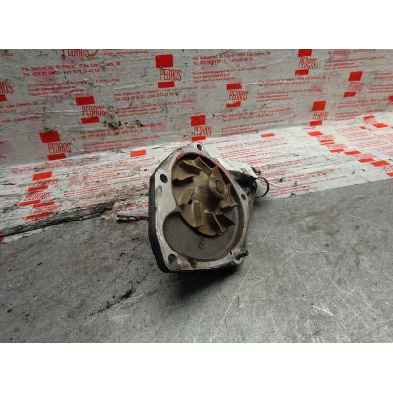 Recambio de bomba agua para renault clio iii 1.5 dci diesel cat referencia OEM IAM 8200303576  