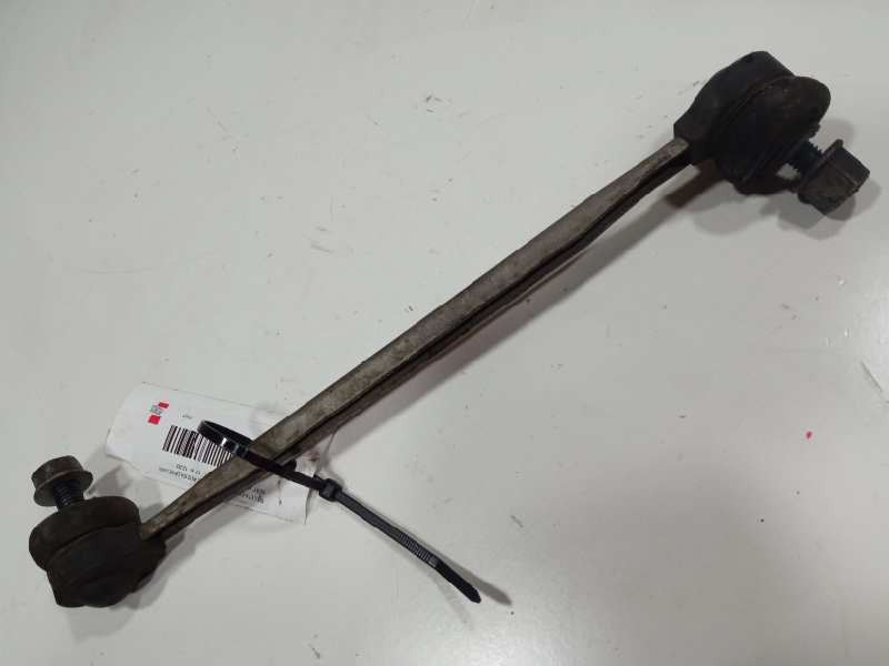 Recambio de bieleta estabilizadora delantera derecha para seat arona style edition referencia OEM IAM   