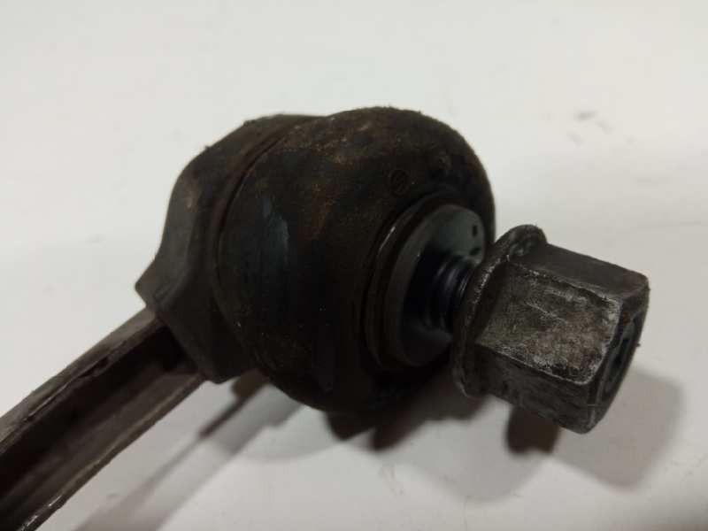 Recambio de bieleta estabilizadora delantera derecha para seat arona style edition referencia OEM IAM   