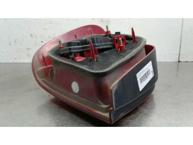 Recambio de piloto trasero derecho para volkswagen polo berlina (6n2) conceptline referencia OEM IAM 6N0945096H  