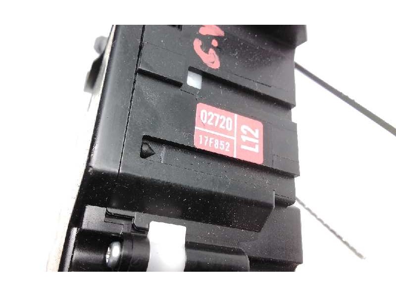 Recambio de mando intermitentes y limpia para toyota auris hybrid active referencia OEM IAM 0272017F852  
