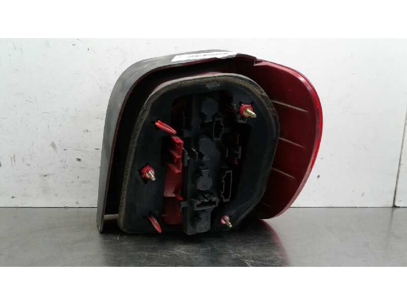 Recambio de piloto trasero izquierdo para volkswagen polo berlina (6n2) conceptline referencia OEM IAM 6N0945095H  