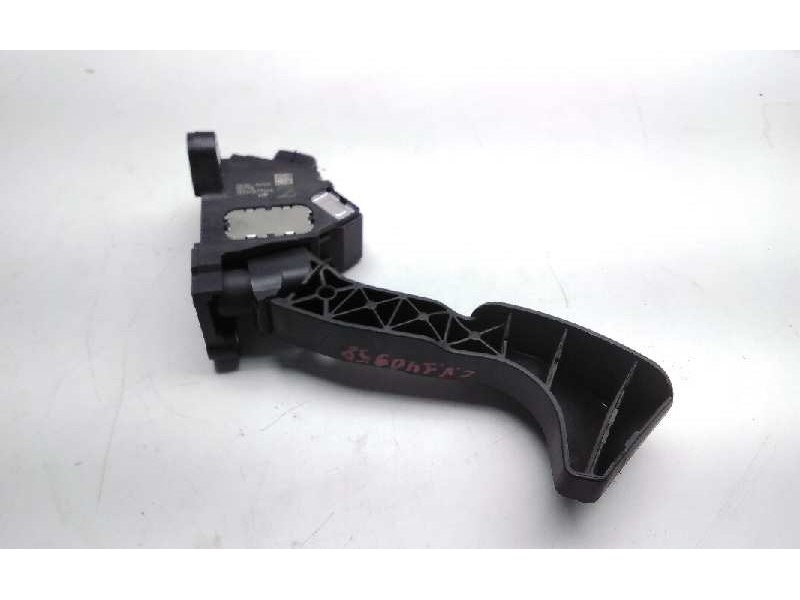 Recambio de pedal acelerador para toyota auris hybrid active referencia OEM IAM 7811002120  