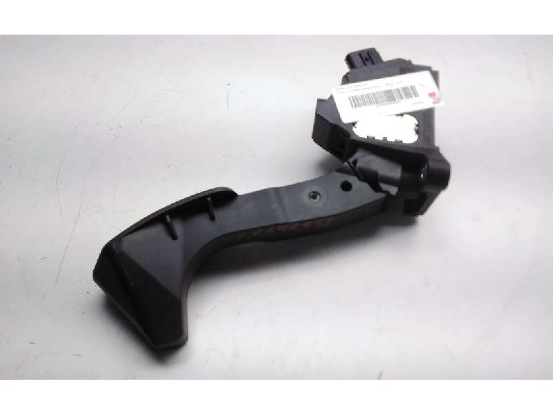 Recambio de pedal acelerador para toyota auris hybrid active referencia OEM IAM 7811002120  