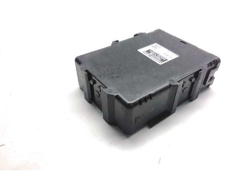 Recambio de centralita control transmision para toyota auris hybrid active referencia OEM IAM 895356000  