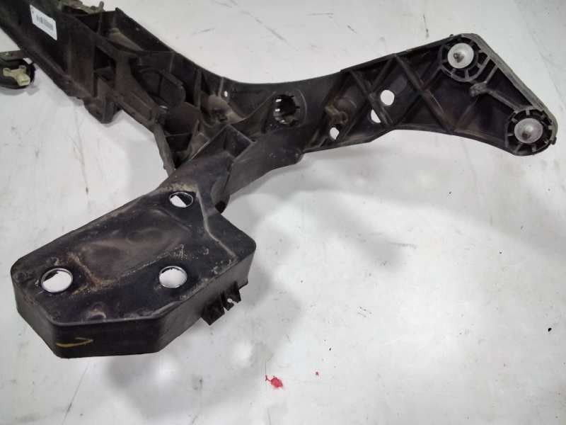 Recambio de panel frontal para renault clio grandtour dynamique referencia OEM IAM 82002P0143  