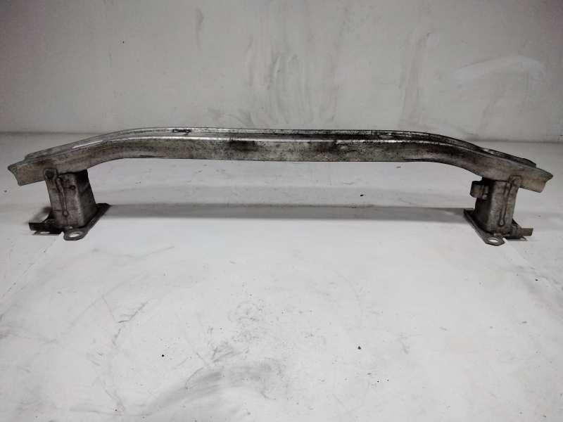 Recambio de refuerzo paragolpes delantero para renault clio grandtour dynamique referencia OEM IAM   