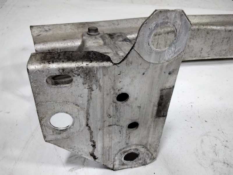 Recambio de refuerzo paragolpes delantero para renault clio grandtour dynamique referencia OEM IAM   