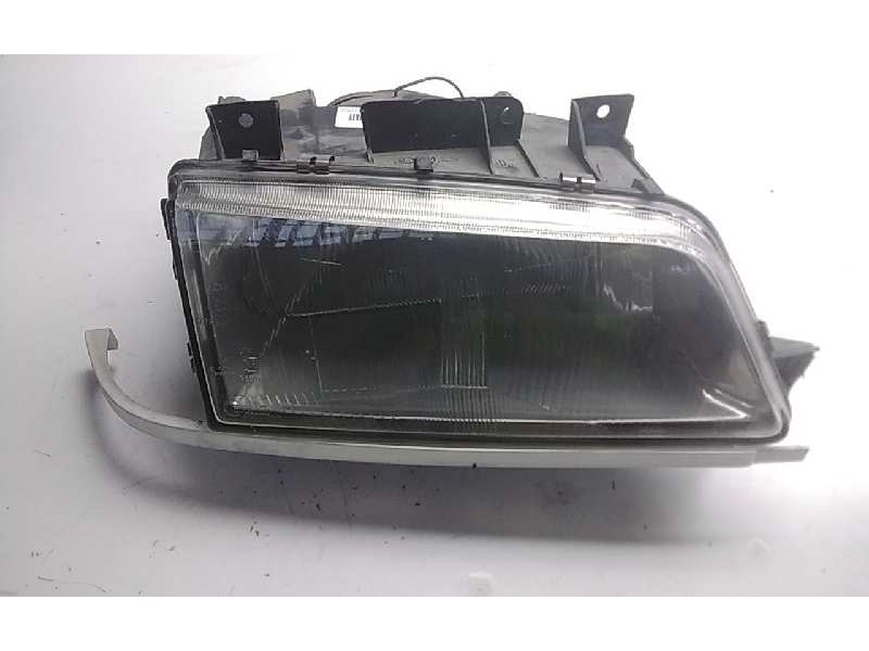 Recambio de faro derecho para peugeot 405 berlina sri exclusive referencia OEM IAM   