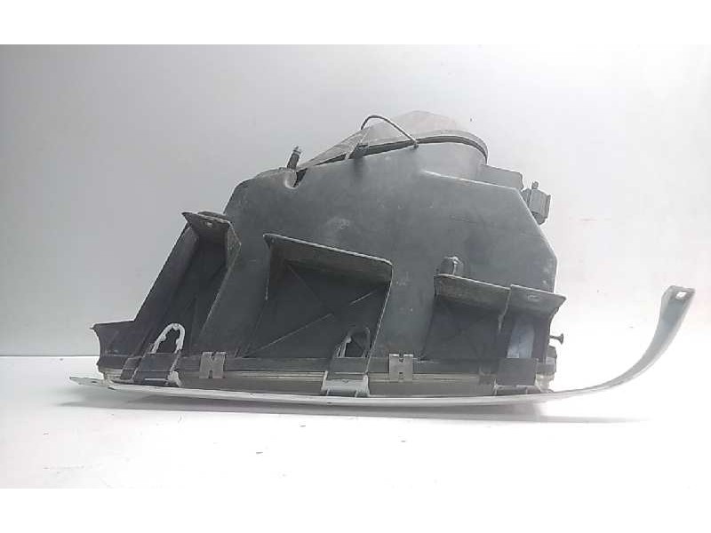 Recambio de faro derecho para peugeot 405 berlina sri exclusive referencia OEM IAM   