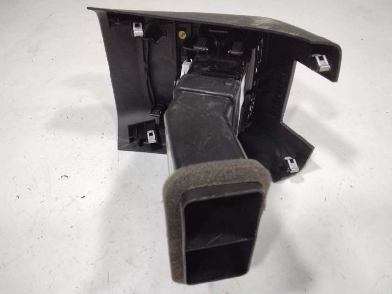 Recambio de aireador trasero central para audi a3 (8v) ambiente referencia OEM IAM 8V0819203  