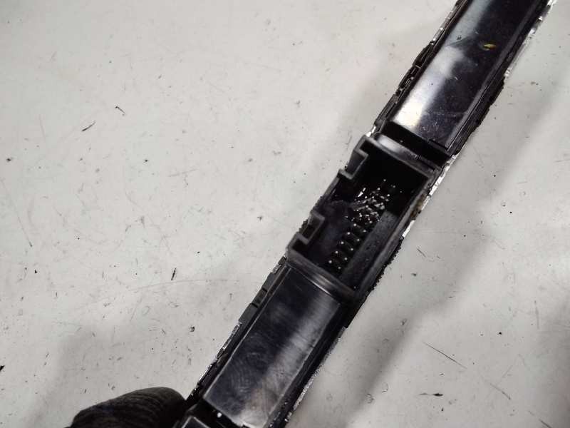 Recambio de warning para audi a3 (8v) ambiente referencia OEM IAM 5JT10020781  