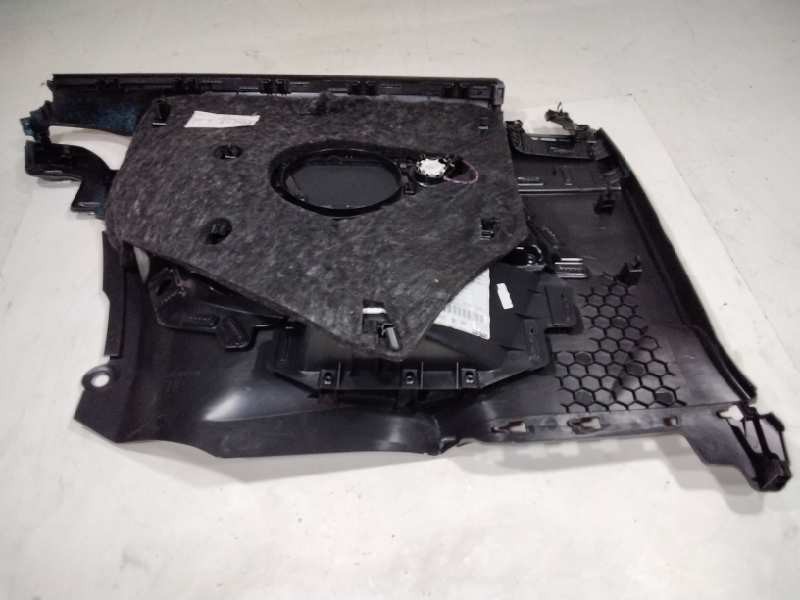 Recambio de guarnecido puerta trasera derecha para audi a3 (8v) ambiente referencia OEM IAM 132944711  