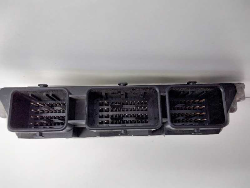 Recambio de centralita motor uce para citroen c4 coupe vtr referencia OEM IAM 1940SV  