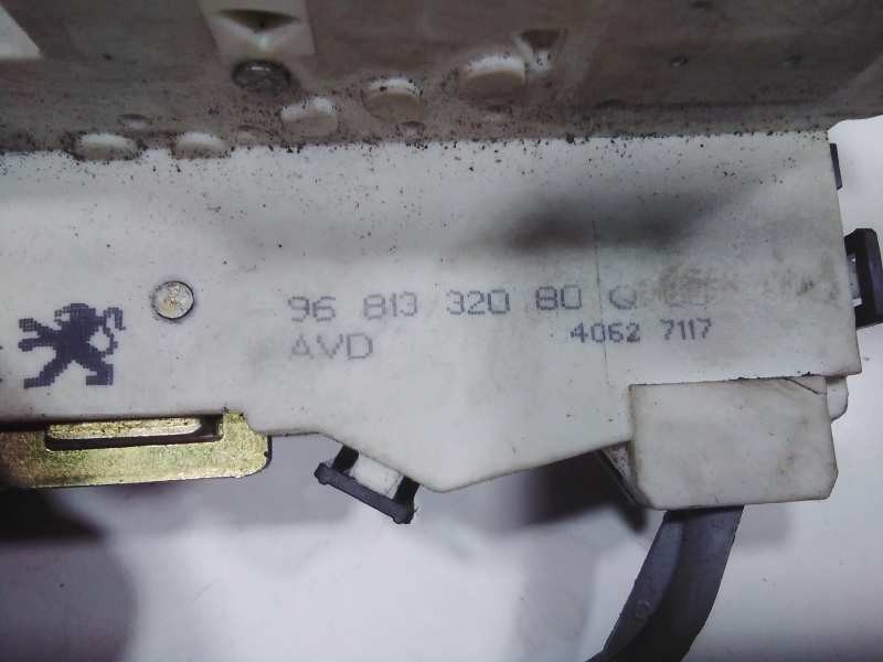 Recambio de cerradura puerta delantera derecha para citroen c4 coupe vtr referencia OEM IAM 9681332080Q02  