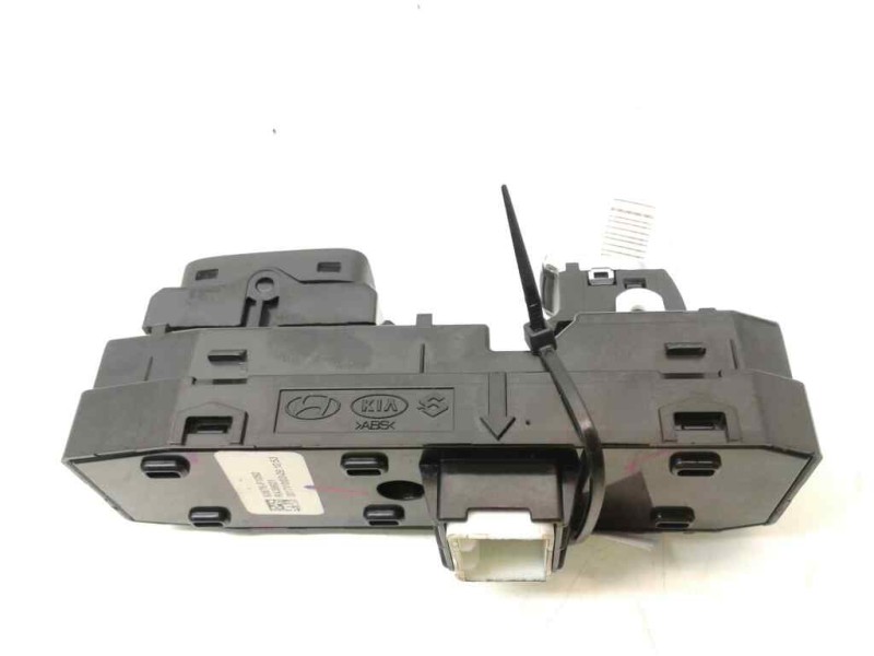 Recambio de mando elevalunas delantero derecho para kia sportage 1.6 cat referencia OEM IAM 93575-F1050  