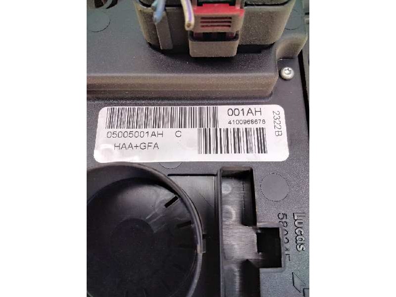 Recambio de mando climatizador para chrysler voyager (rg) 2.5 crd cat referencia OEM IAM 05009180AA  122103