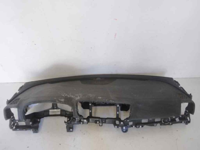 Recambio de salpicadero para kia sportage 1.6 cat referencia OEM IAM 84710F1200WK 17100612187520QLLHD2 