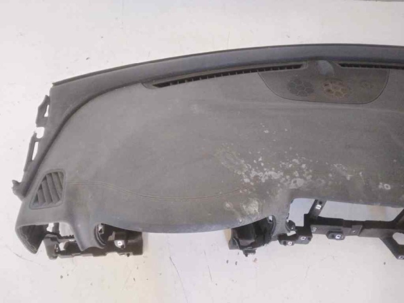 Recambio de salpicadero para kia sportage 1.6 cat referencia OEM IAM 84710F1200WK 17100612187520QLLHD2 