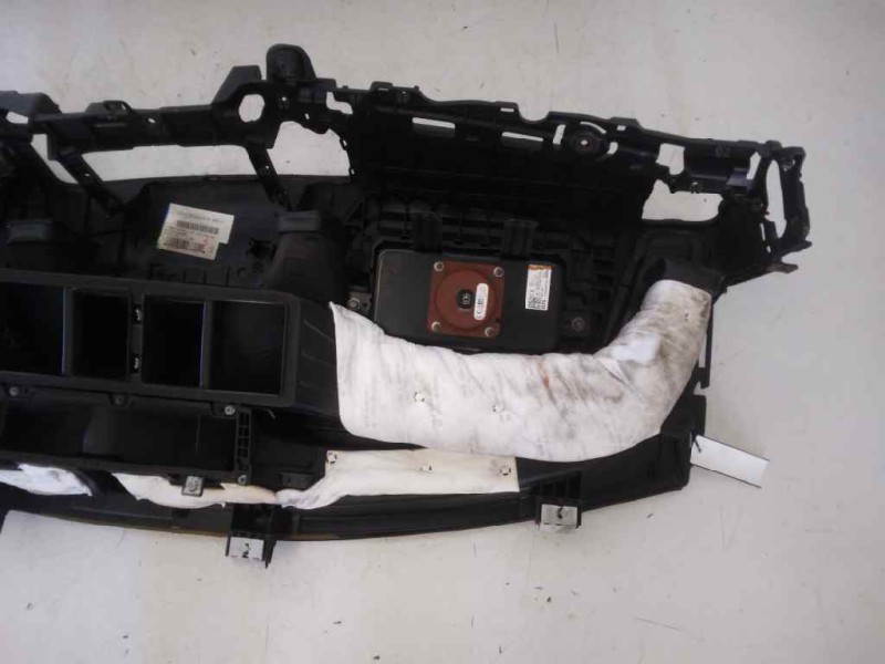 Recambio de salpicadero para kia sportage 1.6 cat referencia OEM IAM 84710F1200WK 17100612187520QLLHD2 