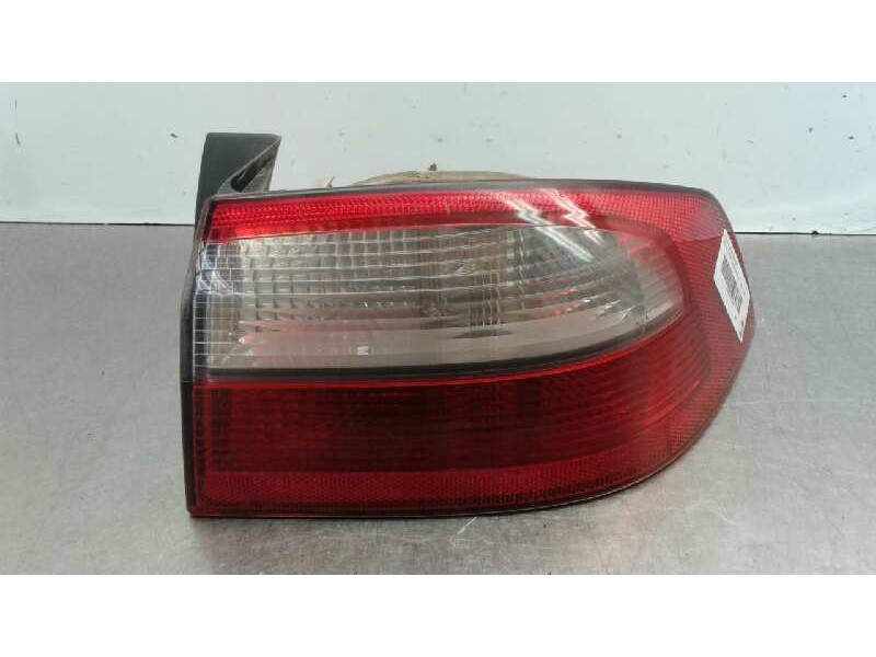 Recambio de piloto trasero derecho para renault laguna ii (bg0) dynamique referencia OEM IAM 8200002474  