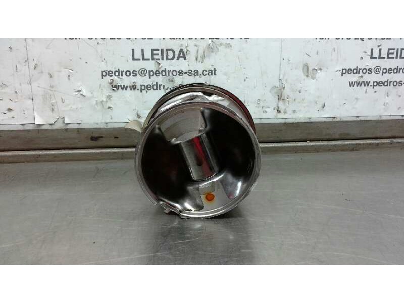 Recambio de piston para peugeot 207 x-line referencia OEM IAM   
