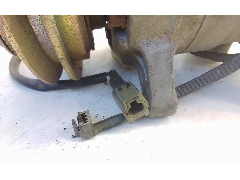Recambio de compresor aire acondicionado para nissan terrano/terrano.ii (r20) referencia OEM IAM 926000F001  
