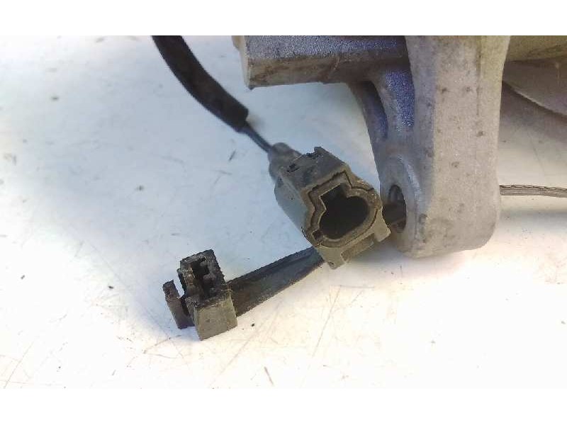 Recambio de compresor aire acondicionado para nissan terrano/terrano.ii (r20) referencia OEM IAM 926000F001  