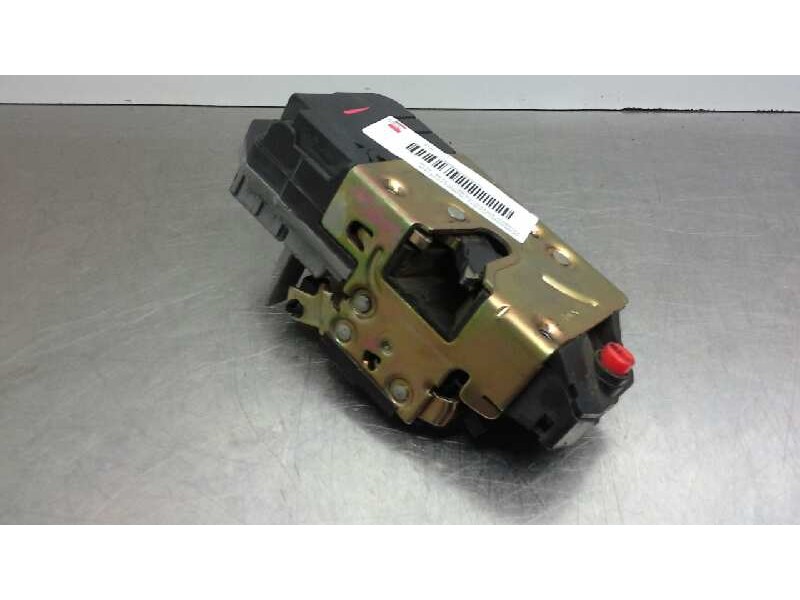 Recambio de cerradura puerta trasera derecha para peugeot 206 berlina xt referencia OEM IAM 913887  