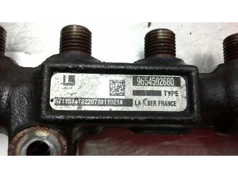 Recambio de rampa inyectora para peugeot 207 x-line referencia OEM IAM 9654592680  